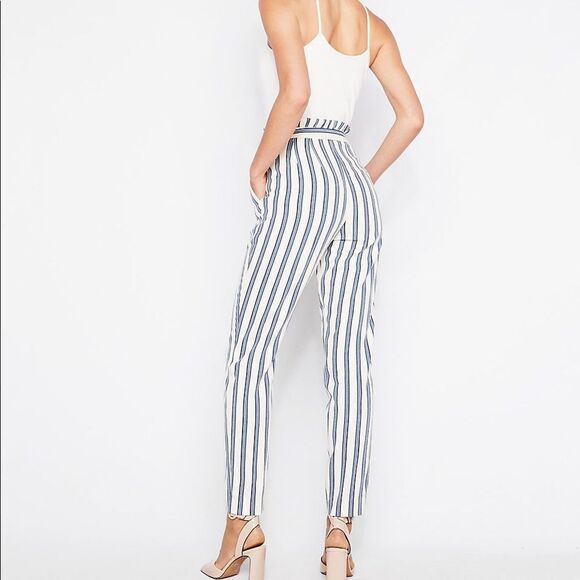 ✨HP✨High Waisted Stripe Ruffle Ankle Dress Pant✨ - Picture 3 of 3